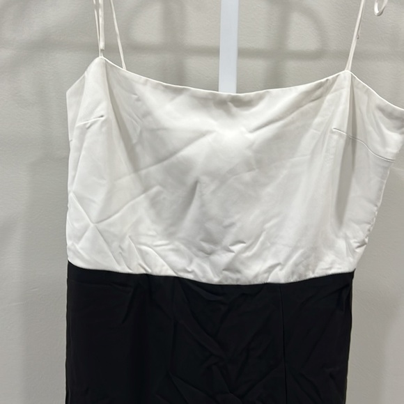 Amanda Uprichard x REVOLVE Avani Gown in Black & Ivory - Picture 7 of 10